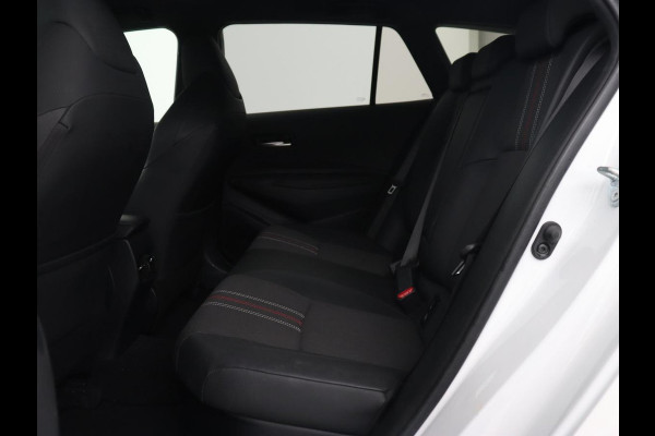 Toyota Corolla 2.0 Hybrid GR-Sport Plus | Head-Up | Stoelverwarming | Camera | Sportstoelen | Adaptive cruise | Carplay | Keyless | Navigatie | Park Assist | Full LED