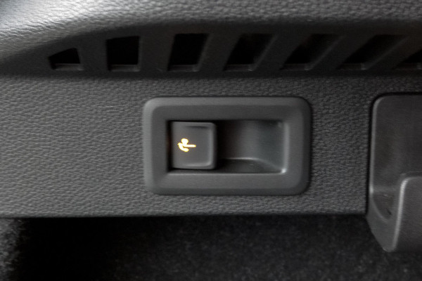 Škoda Kamiq 1.0 TSI Sport Business Edition| TREKHAAK | APPLE CARPLAY / ANDROID AUTO | ELEKTRISCHE STOELVERSTELLING