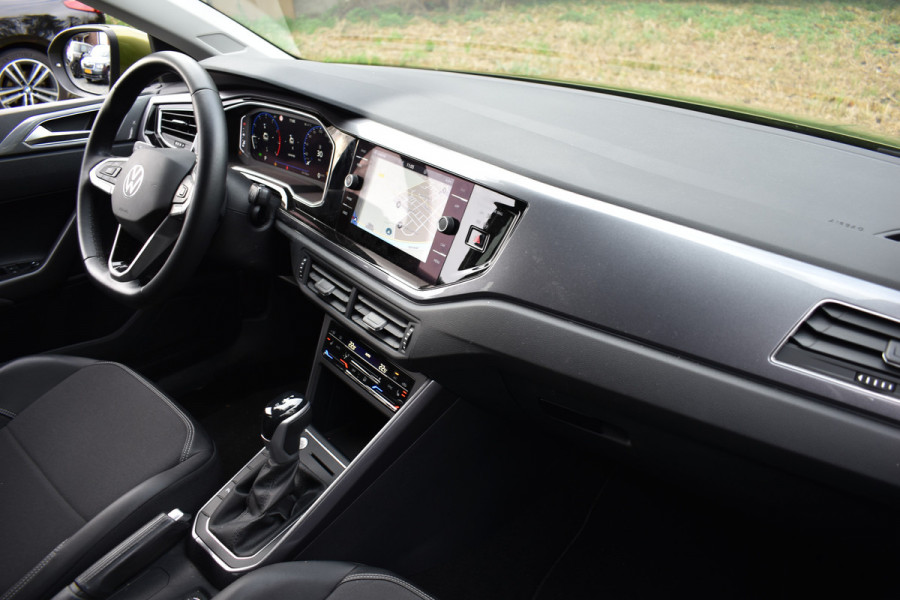 Volkswagen Taigo TSI 110PK DSG STYLE SPORT CAMERA/NAVI/LEDER