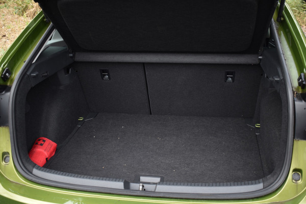 Volkswagen Taigo TSI 110PK DSG STYLE SPORT CAMERA/NAVI/LEDER