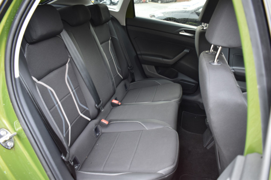 Volkswagen Taigo TSI 110PK DSG STYLE SPORT CAMERA/NAVI/LEDER