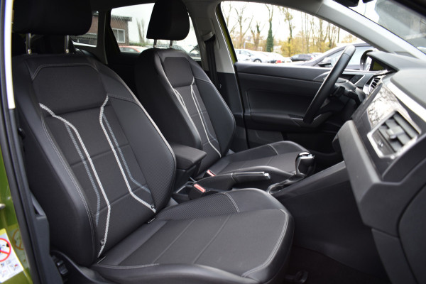 Volkswagen Taigo TSI 110PK DSG STYLE SPORT CAMERA/NAVI/LEDER