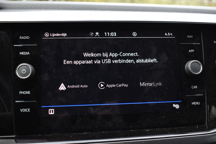 Volkswagen Taigo TSI 110PK DSG STYLE SPORT CAMERA/NAVI/LEDER