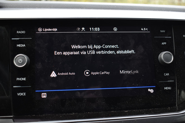 Volkswagen Taigo TSI 110PK DSG STYLE SPORT CAMERA/NAVI/LEDER