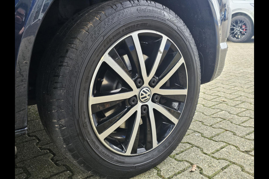 Volkswagen Transporter 2.0 TDI L2H1 Comfortline Plus 150 pk Automaat | Navigatie | Full led | Trekhaak | Side bars | Imperiaal | Adaptieve cruise control | Voorruitverwarming | 1ste eigenaar etc.
