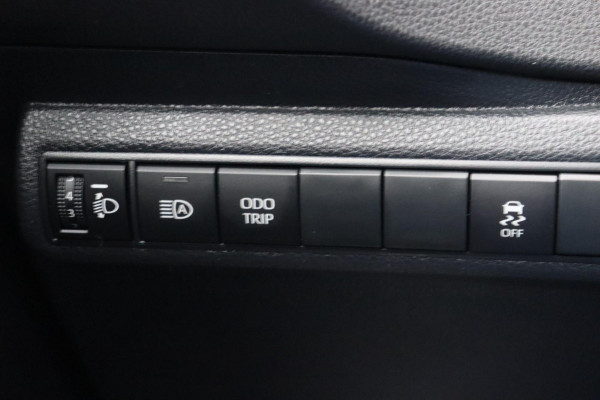 Toyota Corolla Hybrid 140 Active org.NL a.camera adaptive.cruise carplay