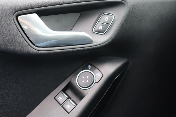 Ford Fiesta 1.1 Trend org. NL-auto navigatie carplay