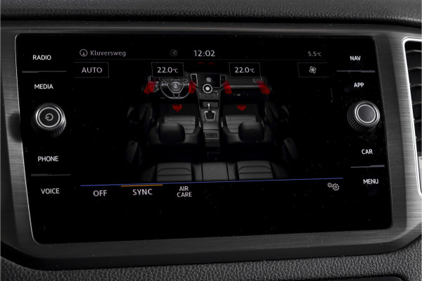 Volkswagen Golf Sportsvan 1.5 TSI ACT 130 PK Comfortline - Automaat | Adapt. Cruise | Stoelverw. | PDC | Camera | App.Connect + NAV. | ECC | DAB | Trekhaak | LM 16" |