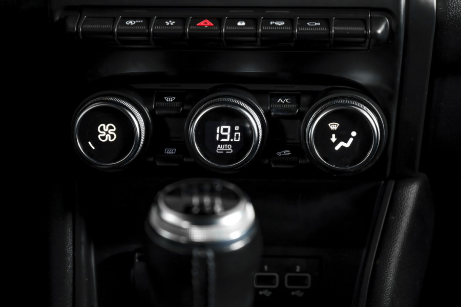 Renault Captur 1.0 TCe 90 Edition One | Dig.Cockpit | Adapt.Cruise |  PDC | 360 Camera | NAV + App.Connect | Auto.Airco | Trekhaak | LM 17" |