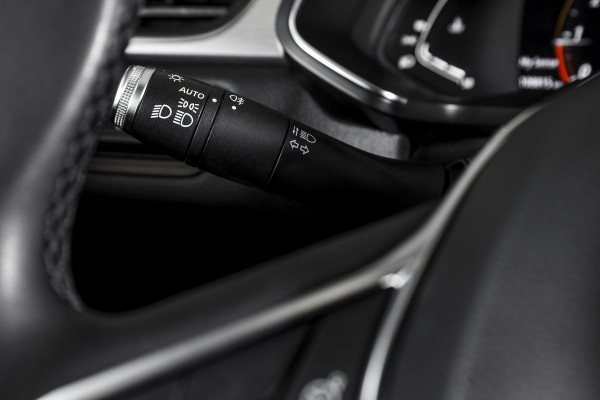 Renault Captur 1.0 TCe 90 Edition One | Dig.Cockpit | Adapt.Cruise |  PDC | 360 Camera | NAV + App.Connect | Auto.Airco | Trekhaak | LM 17" |