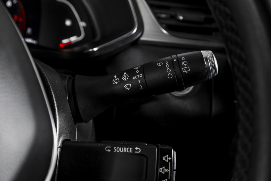 Renault Captur 1.0 TCe 90 Edition One | Dig.Cockpit | Adapt.Cruise |  PDC | 360 Camera | NAV + App.Connect | Auto.Airco | Trekhaak | LM 17" |