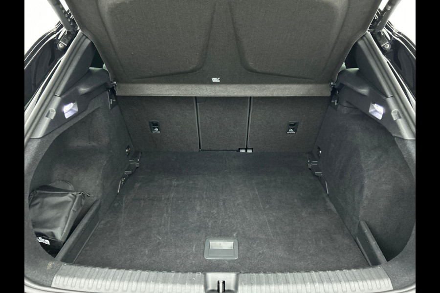 CUPRA Terramar 1.5 TSI Essential Black-Line FULL-LED | CARPLAY | AD-CRUISE | SFEERVERLICHTING