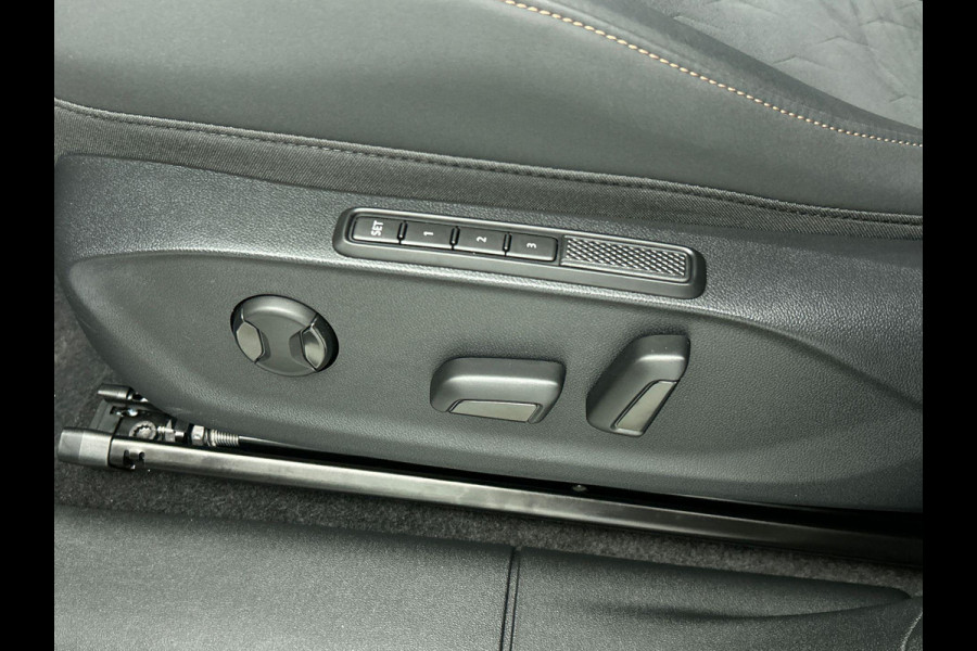 CUPRA Terramar 1.5 TSI Essential Black-Line FULL-LED | CARPLAY | AD-CRUISE | SFEERVERLICHTING