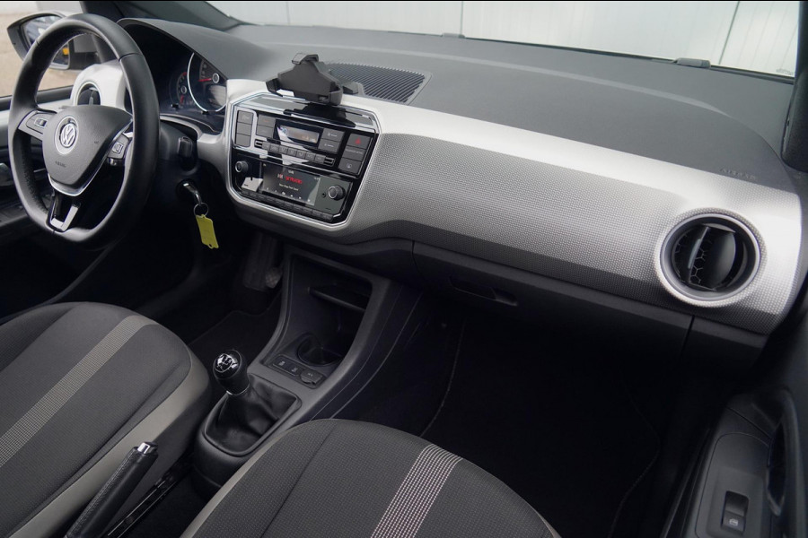 Volkswagen up! 1.0 TSI BMT high up! / NL-Auto / 90 PK / Camera / Beats Audio / Cruise / Airco / 15" LMV