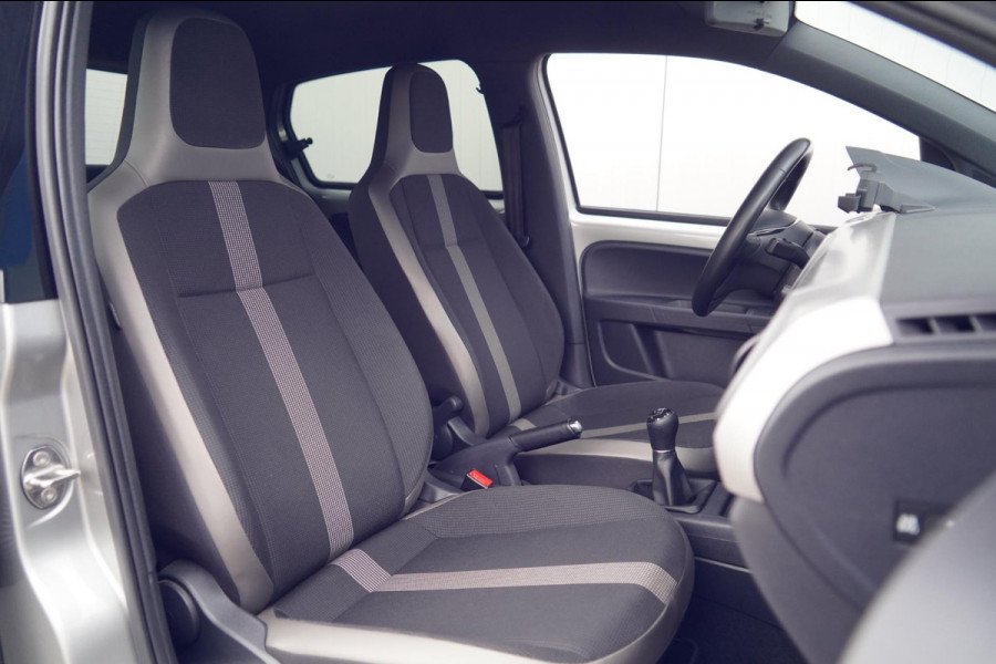 Volkswagen up! 1.0 TSI BMT high up! / NL-Auto / 90 PK / Camera / Beats Audio / Cruise / Airco / 15" LMV
