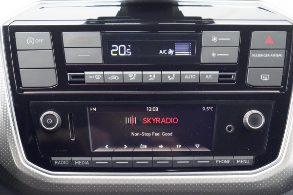 Volkswagen up! 1.0 TSI BMT high up! / NL-Auto / 90 PK / Camera / Beats Audio / Cruise / Airco / 15" LMV