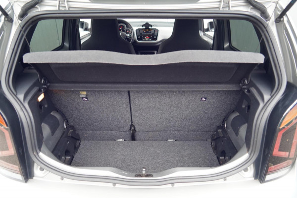 Volkswagen up! 1.0 TSI BMT high up! / NL-Auto / 90 PK / Camera / Beats Audio / Cruise / Airco / 15" LMV