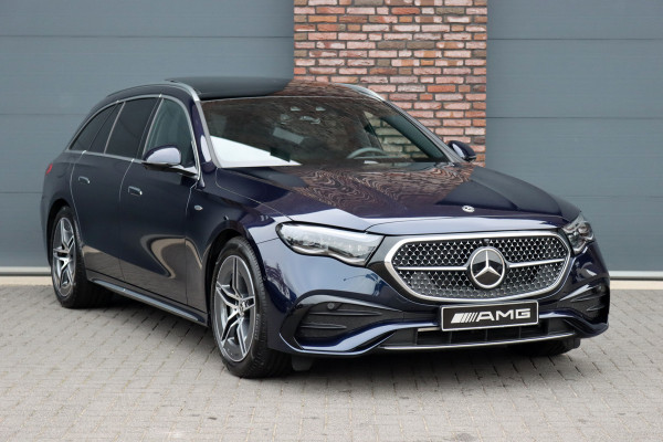 Mercedes-Benz E-Klasse Estate 300 e Premium+ AMG Line | Airmatic | Hyperscreen | Distronic+ | Memory | Massage | Burmester | Stoelventilatie | 3D-Display | HUD | Verwarmd Stuurwiel | Trekhaak | Digital Light |