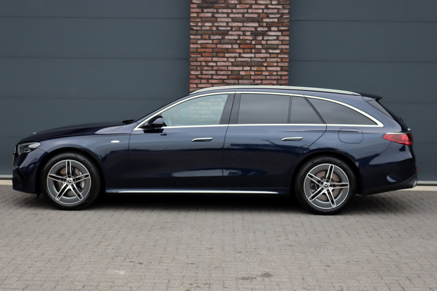 Mercedes-Benz E-Klasse Estate 300 e Premium+ AMG Line | Airmatic | Hyperscreen | Distronic+ | Memory | Massage | Burmester | Stoelventilatie | 3D-Display | HUD | Verwarmd Stuurwiel | Trekhaak | Digital Light |