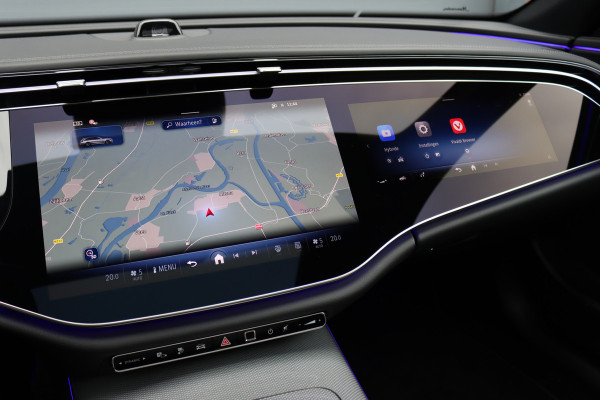 Mercedes-Benz E-Klasse Estate 300 e Premium+ AMG Line | Airmatic | Hyperscreen | Distronic+ | Memory | Massage | Burmester | Stoelventilatie | 3D-Display | HUD | Verwarmd Stuurwiel | Trekhaak | Digital Light |