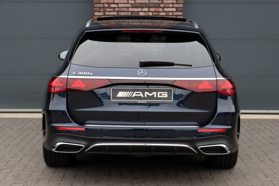 Mercedes-Benz E-Klasse Estate 300 e Premium+ AMG Line | Airmatic | Hyperscreen | Distronic+ | Memory | Massage | Burmester | Stoelventilatie | 3D-Display | HUD | Verwarmd Stuurwiel | Trekhaak | Digital Light |