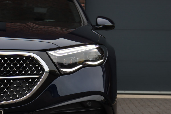 Mercedes-Benz E-Klasse Estate 300 e Premium+ AMG Line | Airmatic | Hyperscreen | Distronic+ | Memory | Massage | Burmester | Stoelventilatie | 3D-Display | HUD | Verwarmd Stuurwiel | Trekhaak | Digital Light |