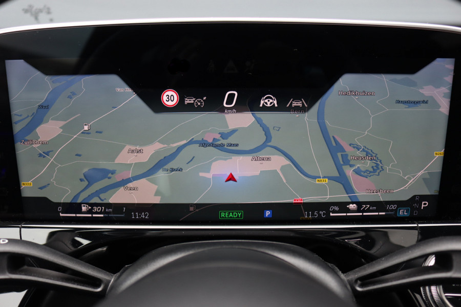 Mercedes-Benz E-Klasse Estate 300 e Premium+ AMG Line | Airmatic | Hyperscreen | Distronic+ | Memory | Massage | Burmester | Stoelventilatie | 3D-Display | HUD | Verwarmd Stuurwiel | Trekhaak | Digital Light |