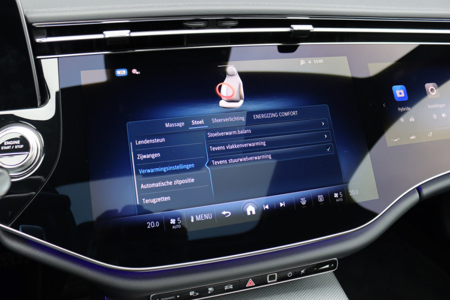 Mercedes-Benz E-Klasse Estate 300 e Premium+ AMG Line | Airmatic | Hyperscreen | Distronic+ | Memory | Massage | Burmester | Stoelventilatie | 3D-Display | HUD | Verwarmd Stuurwiel | Trekhaak | Digital Light |