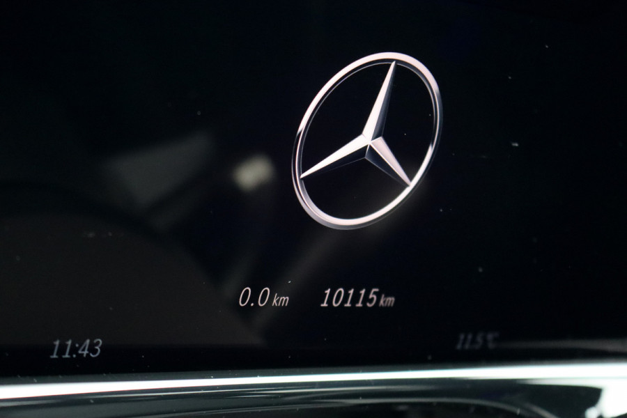 Mercedes-Benz E-Klasse Estate 300 e Premium+ AMG Line | Airmatic | Hyperscreen | Distronic+ | Memory | Massage | Burmester | Stoelventilatie | 3D-Display | HUD | Verwarmd Stuurwiel | Trekhaak | Digital Light |