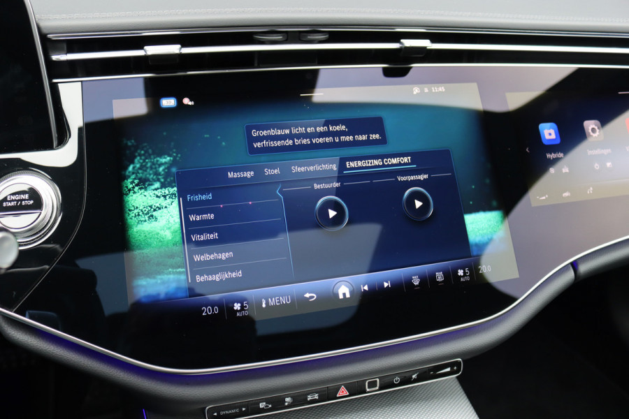 Mercedes-Benz E-Klasse Estate 300 e Premium+ AMG Line | Airmatic | Hyperscreen | Distronic+ | Memory | Massage | Burmester | Stoelventilatie | 3D-Display | HUD | Verwarmd Stuurwiel | Trekhaak | Digital Light |