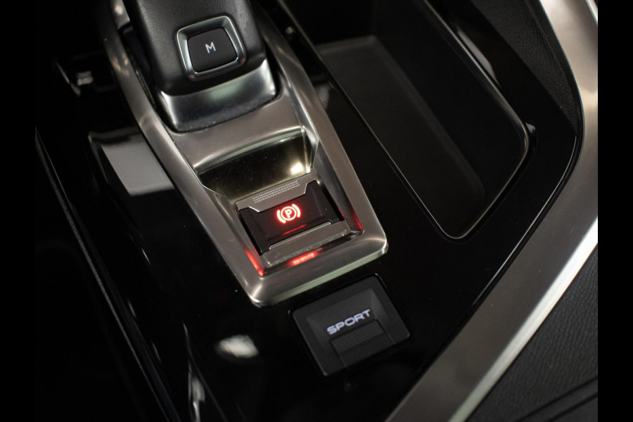 Peugeot 3008 1.6 e-THP Allure Sport (APPLE CARPLAY,NAVI,CRUISE,360 VIEW,CAMERA,SFEER VERLICHTING,SPORTSTOELEN,LM VELGEN)