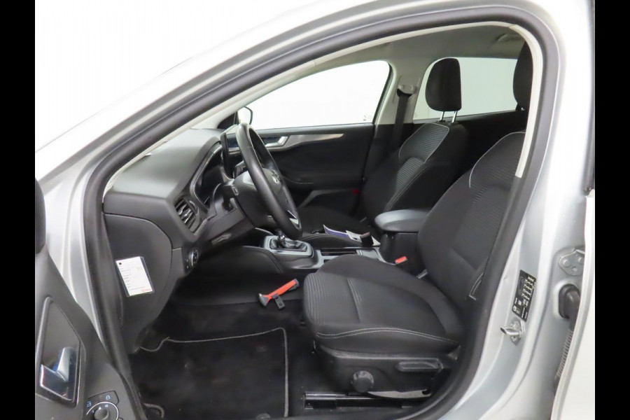 Ford FOCUS Wagon 1.0 EcoBoost Hybrid Titanium Rijklaar incl 12 mnd BOVAG garantie! Airco ECC Navi Carplay PDC VA+ Camera Full LED DAB+ Lichtmetalen velgen