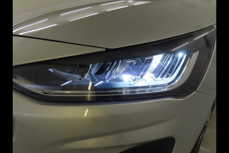 Ford FOCUS Wagon 1.0 EcoBoost Hybrid Titanium Rijklaar incl 12 mnd BOVAG garantie! Airco ECC Navi Carplay PDC VA+ Camera Full LED DAB+ Lichtmetalen velgen