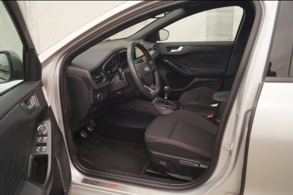 Ford Focus 1.5 EcoBoost 181pk ST Line Business -NAVI-ECC-PDC-