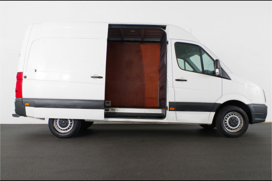 Volkswagen Crafter 35 2.0 TDI L2H2 > 140pk/Euro6/camera/cruise/270° deuren/Opstap bumper achter...