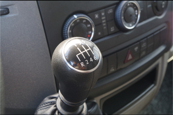 Volkswagen Crafter 35 2.0 TDI L2H2 > 140pk/Euro6/camera/cruise/270° deuren/Opstap bumper achter...