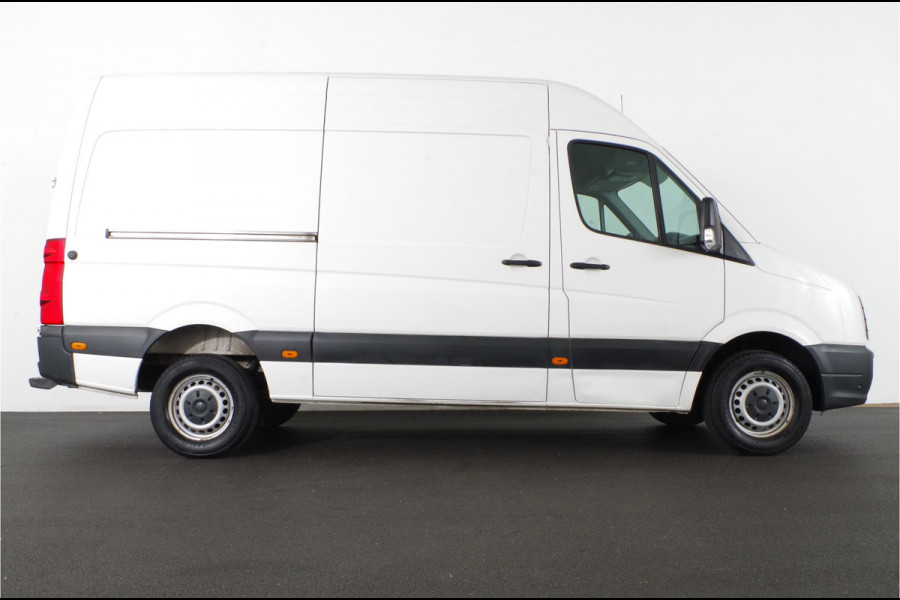 Volkswagen Crafter 35 2.0 TDI L2H2 > 140pk/Euro6/camera/cruise/270° deuren/Opstap bumper achter...