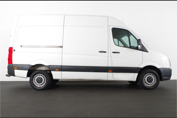 Volkswagen Crafter 35 2.0 TDI L2H2 > 140pk/Euro6/camera/cruise/270° deuren/Opstap bumper achter...