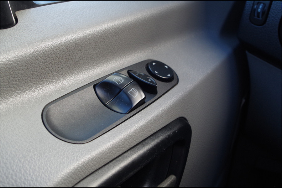 Volkswagen Crafter 35 2.0 TDI L2H2 > 140pk/Euro6/camera/cruise/270° deuren/Opstap bumper achter...