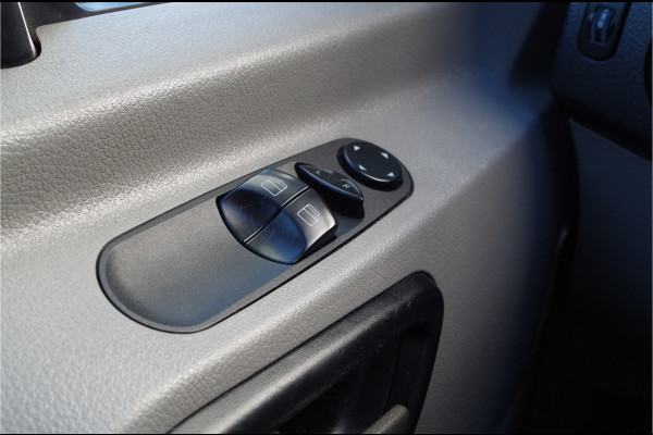 Volkswagen Crafter 35 2.0 TDI L2H2 > 140pk/Euro6/camera/cruise/270° deuren/Opstap bumper achter...