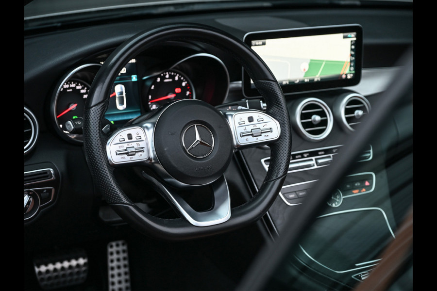 Mercedes-Benz C-Klasse Cabrio 200 Advantage Pack · AMG Line · Sportstoelen · Stoelverwarming · Nekverwarming · Camera · Trekhaak