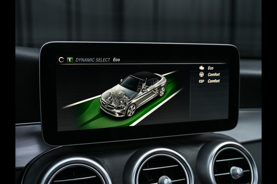 Mercedes-Benz C-Klasse Cabrio 200 Advantage Pack · AMG Line · Sportstoelen · Stoelverwarming · Nekverwarming · Camera · Trekhaak