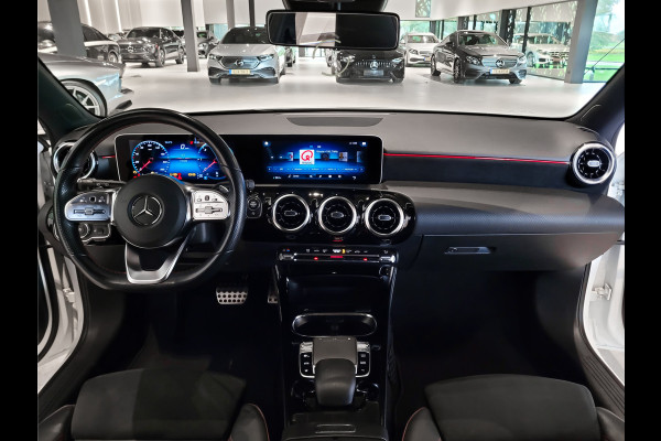Mercedes-Benz A-Klasse 180 d AMG Night|Panorama|Widescreen|LED|MBUX Aut7