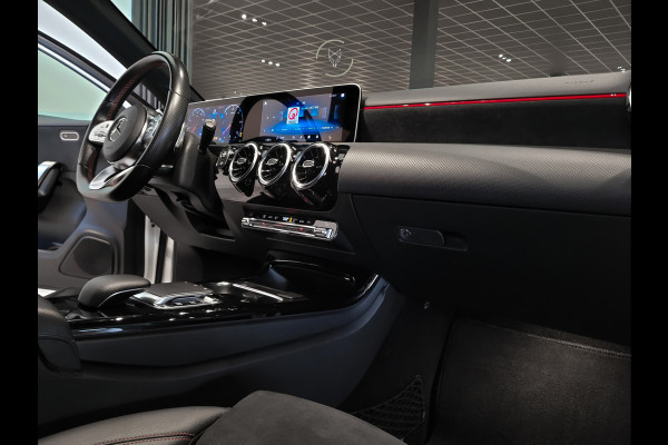 Mercedes-Benz A-Klasse 180 d AMG Night|Panorama|Widescreen|LED|MBUX Aut7