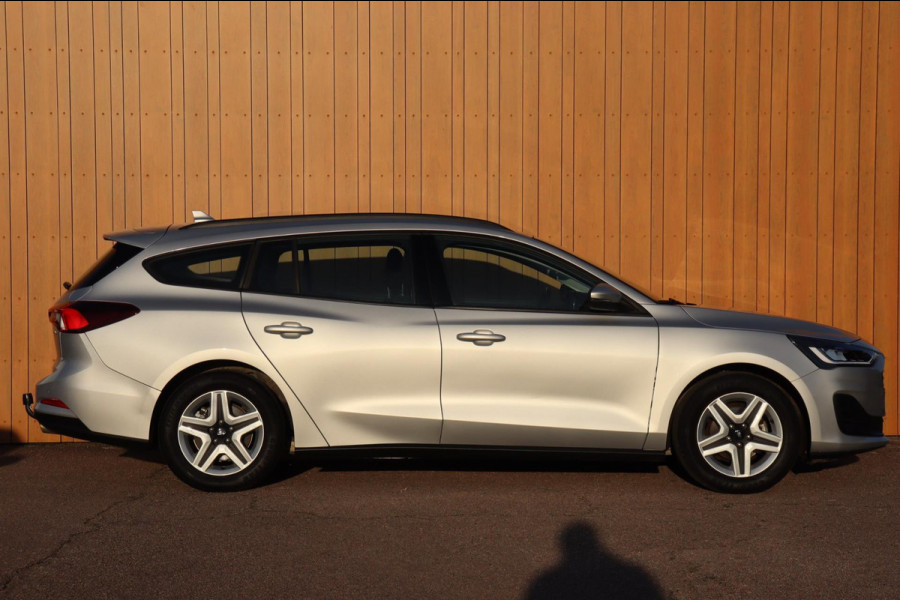 Ford FOCUS Wagon 1.0 EcoBoost Hybrid Connected org.NL trekhaak