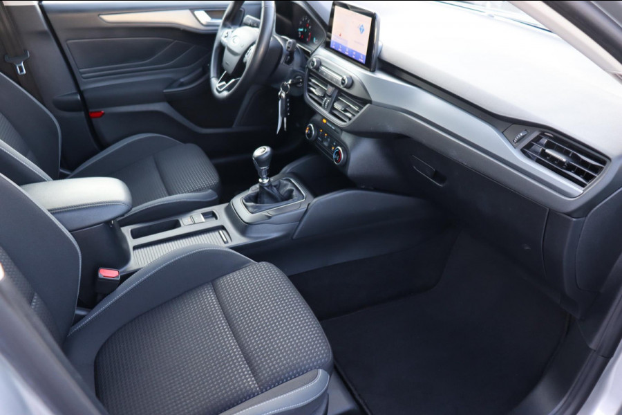 Ford FOCUS Wagon 1.0 EcoBoost Hybrid Connected org.NL trekhaak