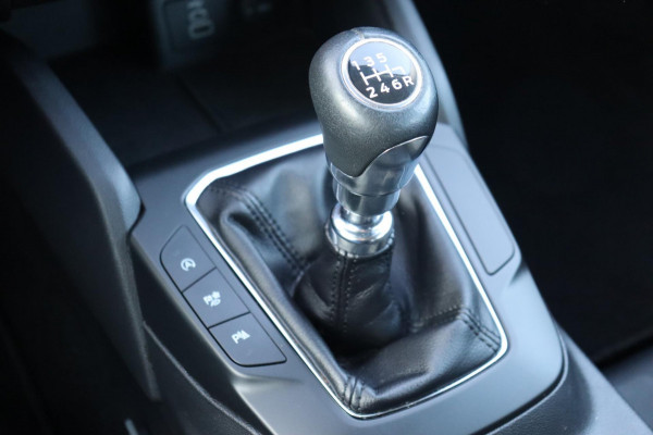 Ford FOCUS Wagon 1.0 EcoBoost Hybrid Connected org.NL trekhaak