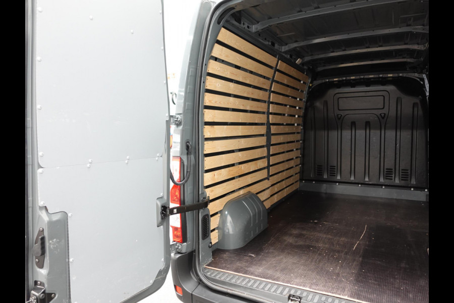 Renault Master T35 150PK L2H2 Energy Work Edition Automaat Airco Cruise Camera Navi Parkeersensoren Trekhaak