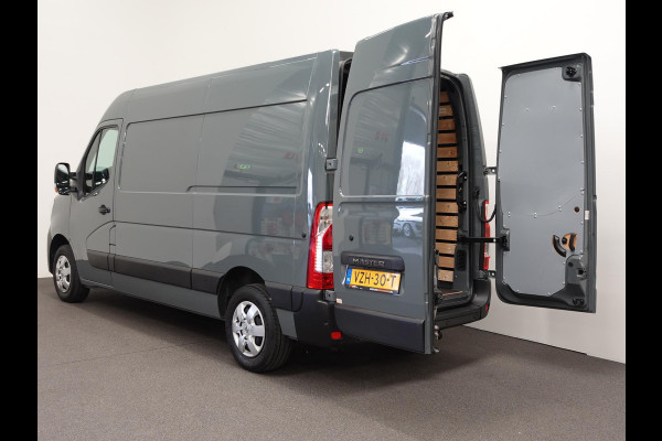 Renault Master T35 150PK L2H2 Energy Work Edition Automaat Airco Cruise Camera Navi Parkeersensoren Trekhaak