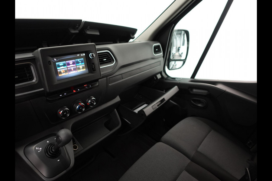 Renault Master T35 150PK L2H2 Energy Work Edition Automaat Airco Cruise Camera Navi Parkeersensoren Trekhaak